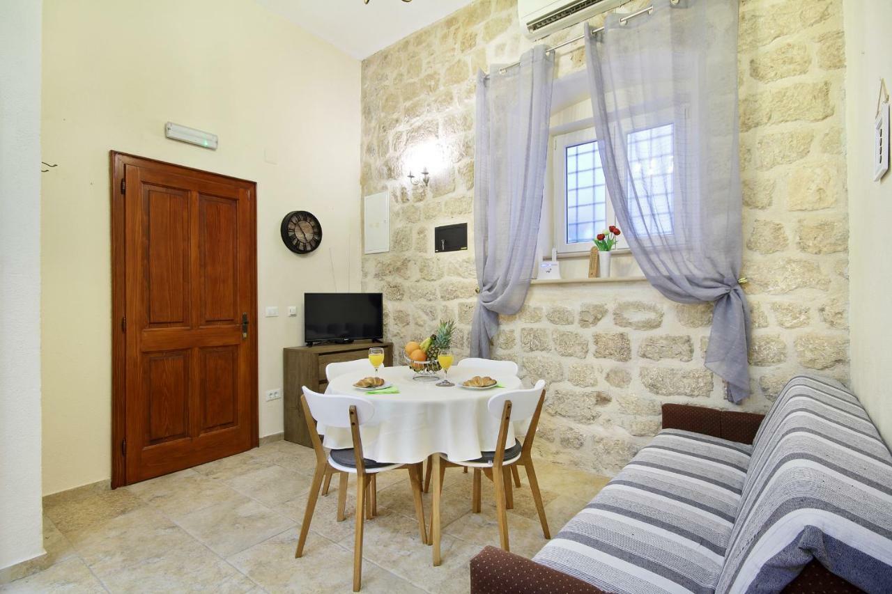 Nikola Dubrovnik